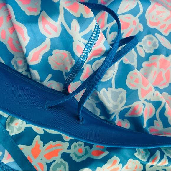 Under Armour | Fly By Shorts Aqua Floral Drawstring NWT L - Picture 8 of 9